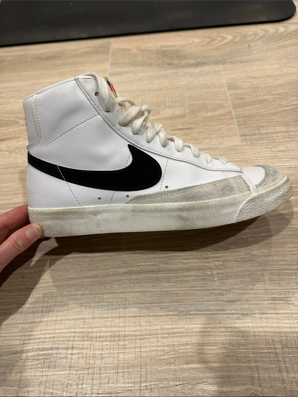 Nike Blazer Mid '77 Vintage White with Black Swoosh. Size 9.5. EUC - Picture 4 of 13